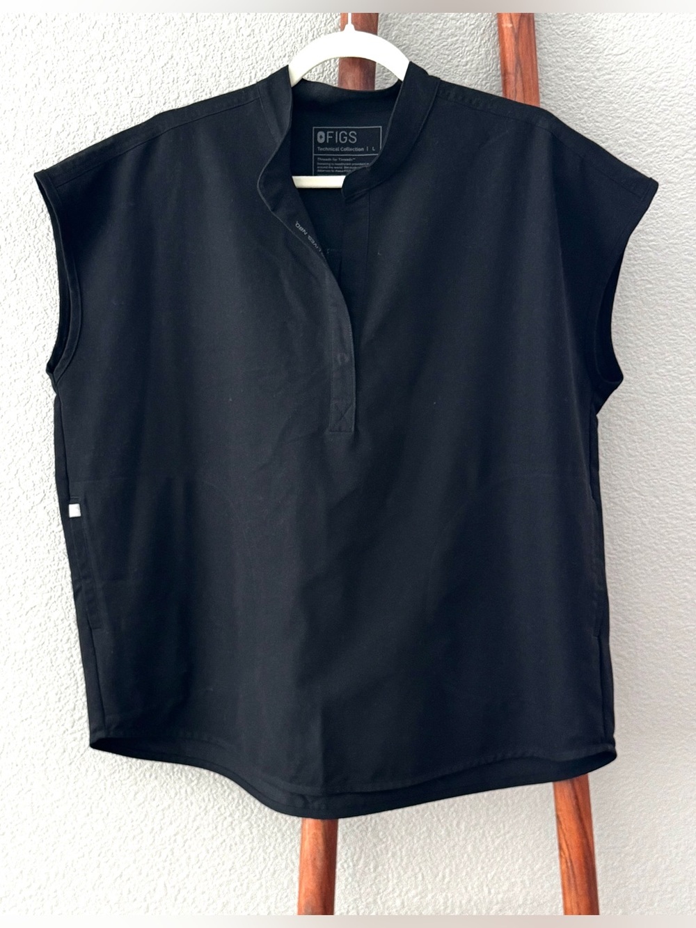 Figs Rafaela Oversized Scrub Top L Black